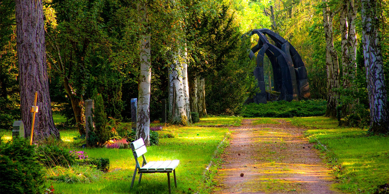 HOW MARKET RESEARCH HELPS SOUTHWEST AIRLINES MONITOR CUSTOMER SERVICE SATISFACTION LEVELS